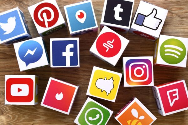 Top 10 Social Media Sites of Yesteryear