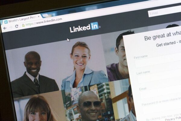 5 Ways to Liven Up Your LinkedIn Profile